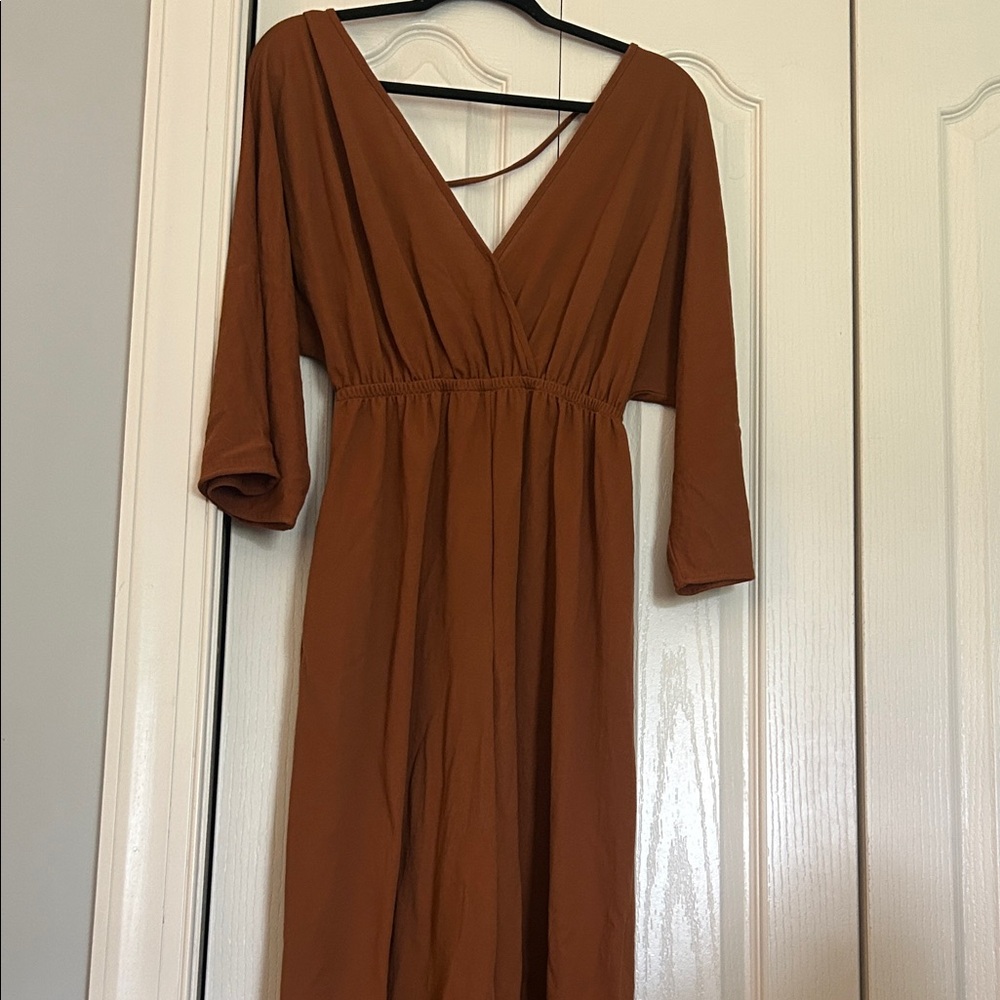 Elegant Rust Brown V-Neck Wide Leg Flowy Jumpsuit with Pockets and elastic waist
